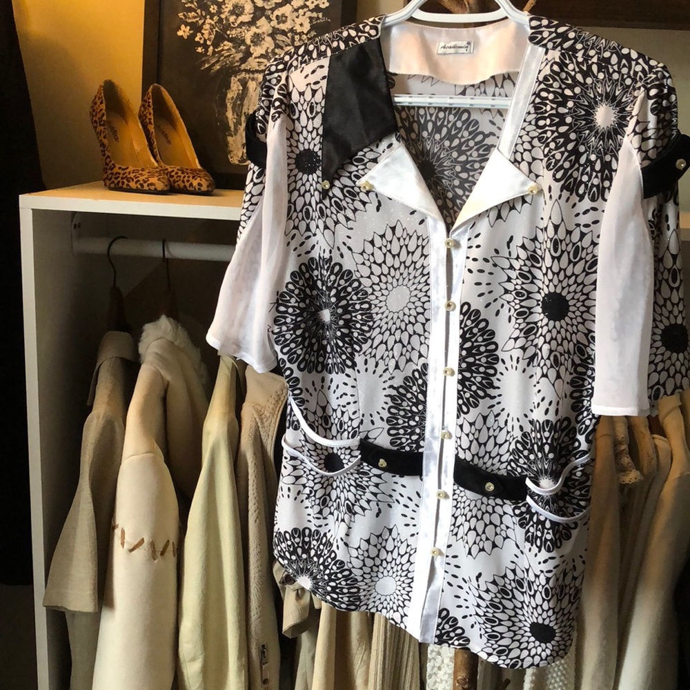 Academia Black and White Patterned Blouse